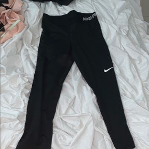 Nike pro cropped leggings with mesh design
